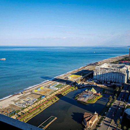 Orbi City Sea View Aparthotel Batoemi Buitenkant foto