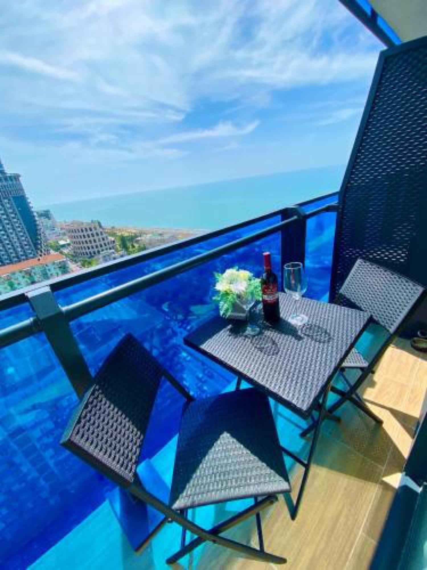 Orbi City Sea View Aparthotel Batoemi Buitenkant foto