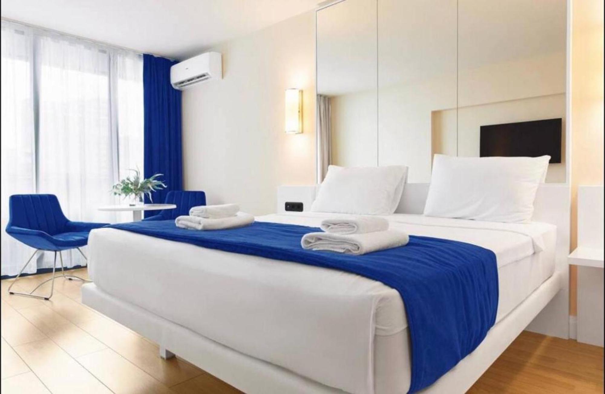 Orbi City Sea View Aparthotel Batoemi Buitenkant foto
