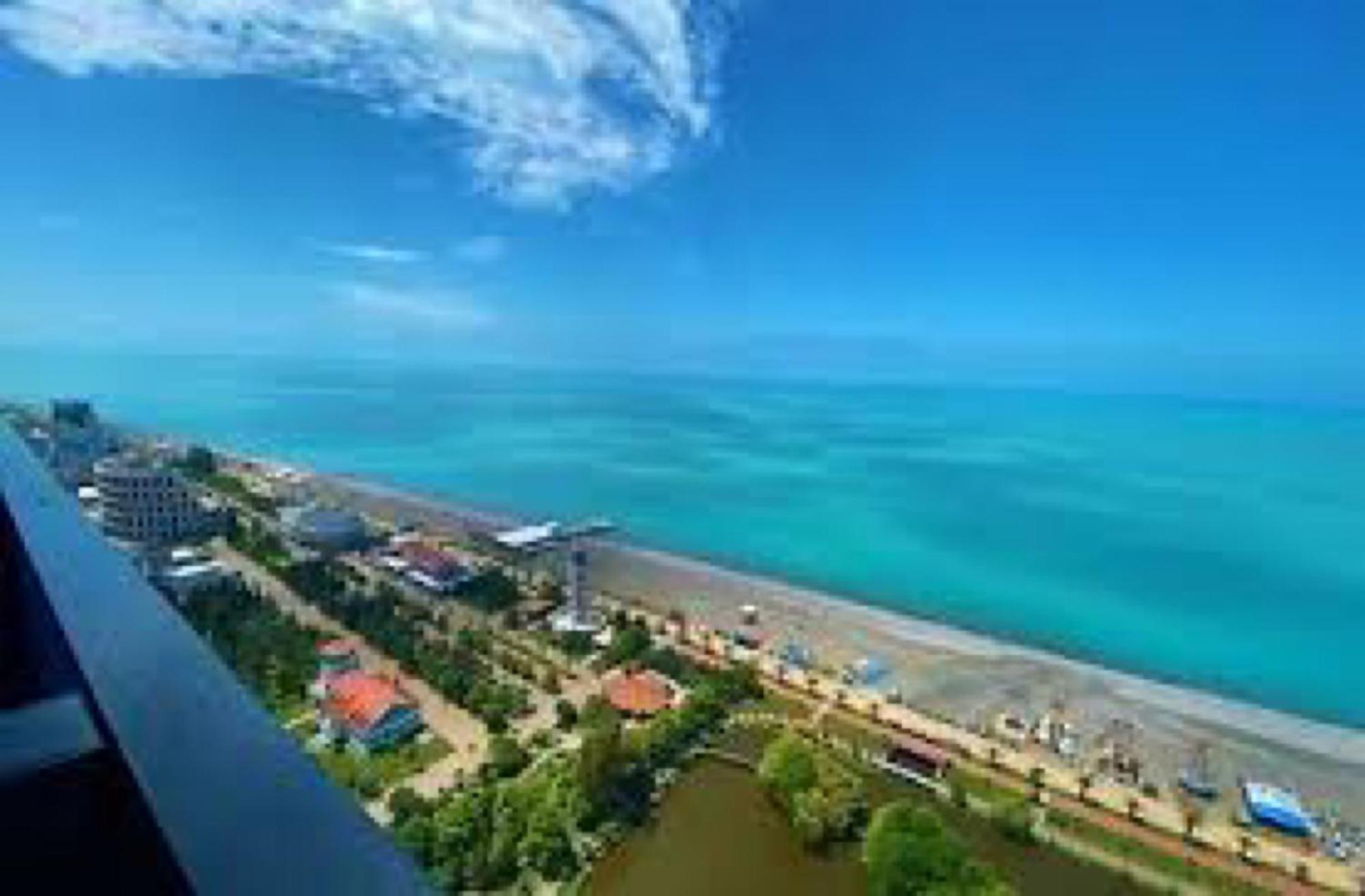 Orbi City Sea View Aparthotel Batoemi Buitenkant foto
