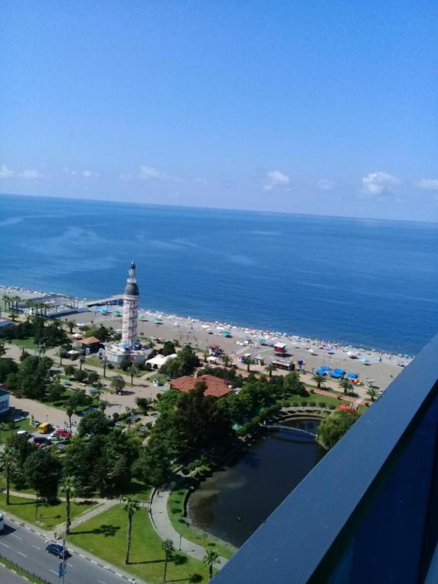 Orbi City Sea View Aparthotel Batoemi Buitenkant foto
